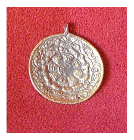 Colgante doble dorje metal