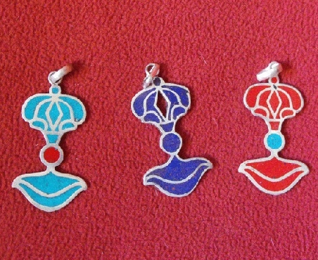 Colgante Chikrug esmaltado