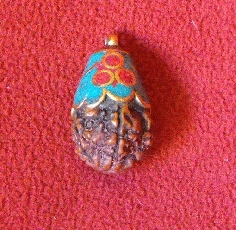 Colgante Rudraksa con esmaltado