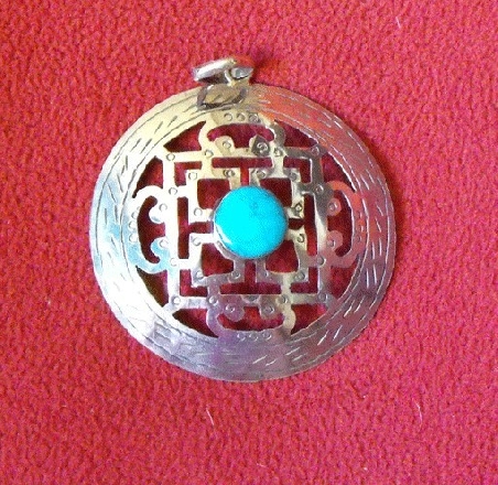 Medallón Mandala alpaca calado