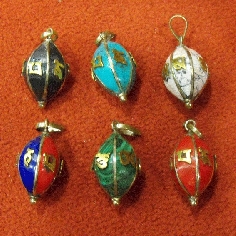 Colgmet207- om mane colores