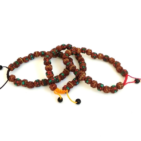 Pulsera de Rudraksa con pedrería
