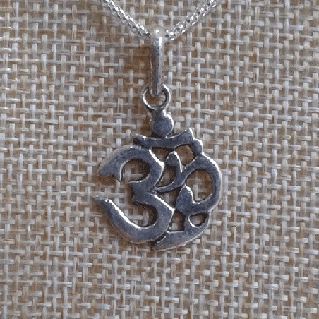 Colgante de plata "Om" colgplat25