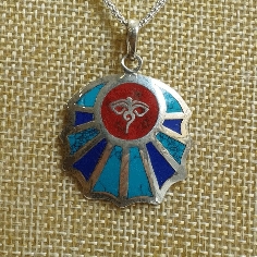 Colgante de plata y pedrería "Ojos de Buda" colgplat31