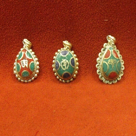 Colgmet242- Colgante símbolos pedrería