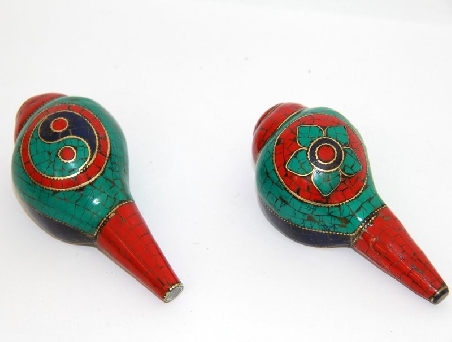 Caracola con pedrería