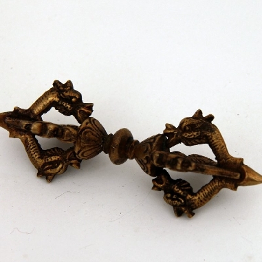 Dorje dragón mediano