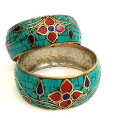 Brazalete metal y perería cerrado