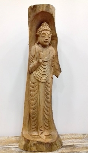 Buda en tronco de madera 50 cms.