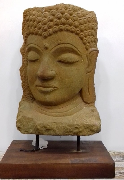 Cabeza de Buda en piedra 50 cms.