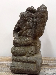 Ganesh de piedra- 37 cms. 2