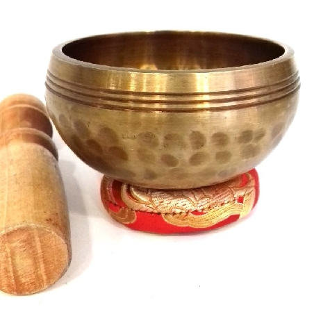 Cuenco torneado amartillado 300 grs.