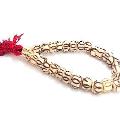 Pulsera de hueso blanco grabado