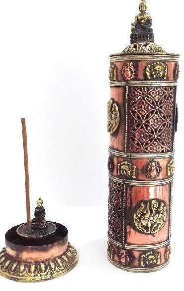 Incensario torre de cobre con Buda
