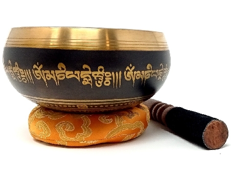 Cuenco torneado 600 grs. negro y dorado