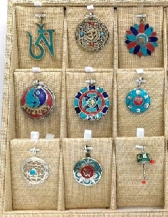 Set de 9 colgantes A-1