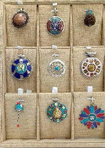 Set de 9 colgantes B-1