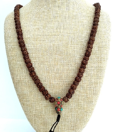 Mala de Rudraksa fina con estupa de pedrería