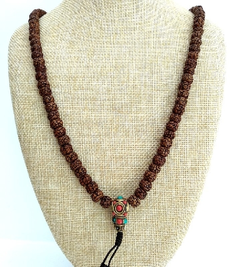 Mala de Rudraksa fina con estupa de pedrería