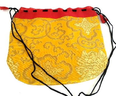 Bolsa de seda mediana