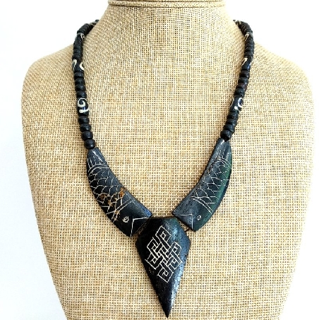 Collar de hueso Collhu18