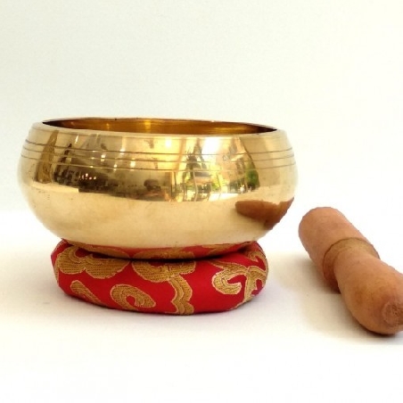 Cuenco torneado liso 200-250 grs. 9 cms.