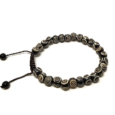 Pulsera de hueso grabado negro 2