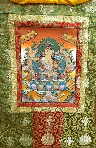 Manjushree con brocado mediano- calidad