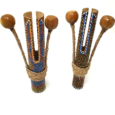 Maraca de bambú colores