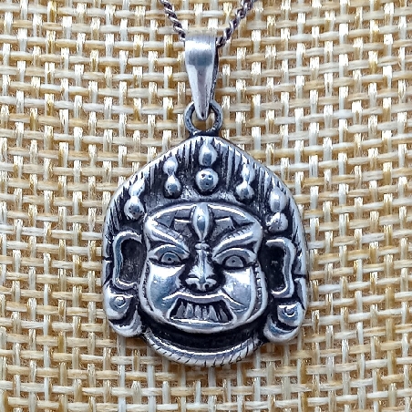 Colgante de plata "Mahakala"