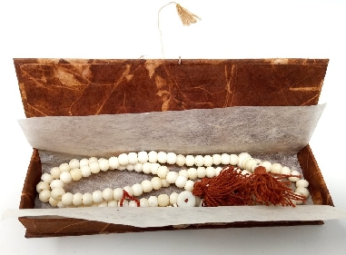 Caja de Lokta solarizada