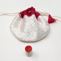 Mantra Tara blanca + bolsita de seda