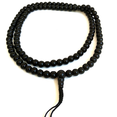 mala-piedra-negro-brillante