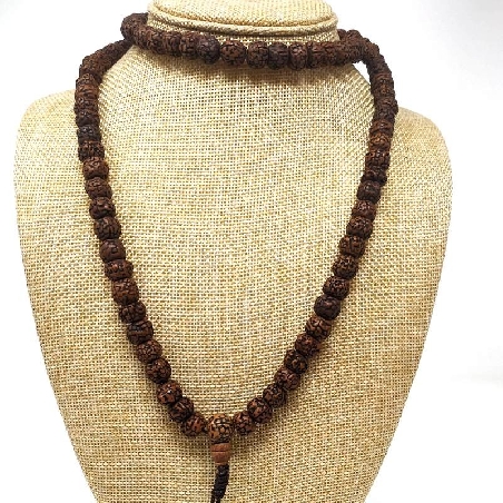 Japamala de Rudraksa pulida 12 mms.