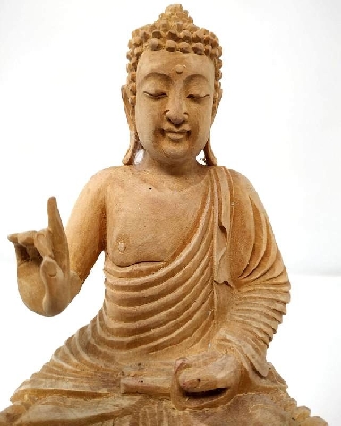 Buda de sándalo 23 cms.