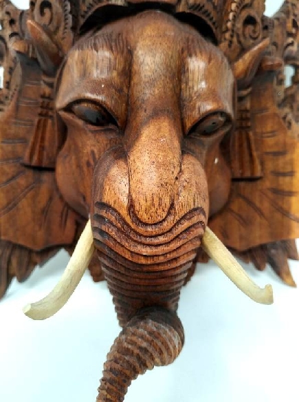 Cabeza Ganesh de madera- 27 cms.