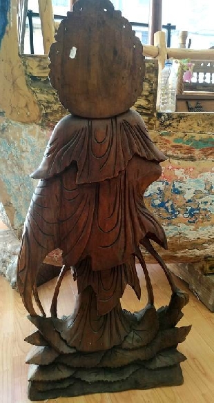 Guan Yin de madera 100 cms.