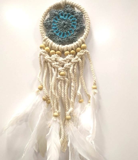 Atrapasueños macramé Mandala Apas4- 30x10 cms. Atrapasueños macramé Mandala Apas4- 30x10 cms.