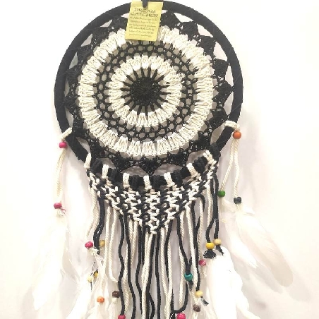 Atrapasueños Mandala blanco y negro Apas20 55 x 22 cms.