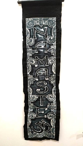 Batik Namasté 90x25 cms.