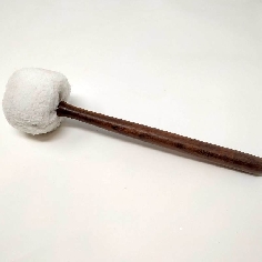 Maza de golpeo acolchada blanca 28 x 7 cms. 2