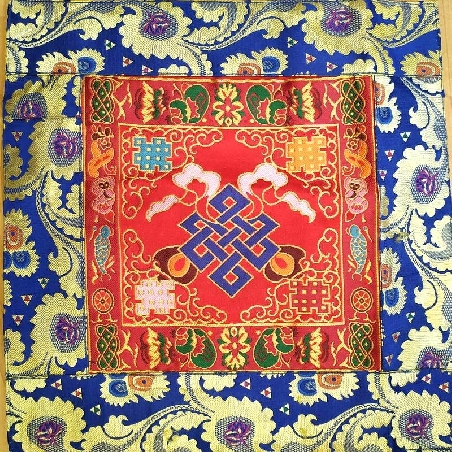 Tela altar cuadrada "Signos auspiciosos" 35 x 35 cms. Tela altar cuadrada "Signos auspiciosos" 35 x 35 cms.