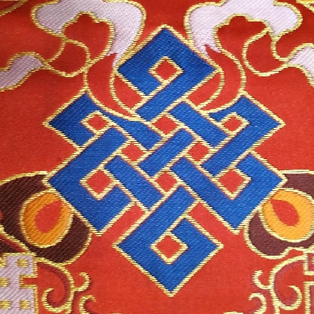 Tela altar cuadrada "Signos auspiciosos" 35 x 35 cms. Tela altar cuadrada "Signos auspiciosos" 35 x 35 cms.