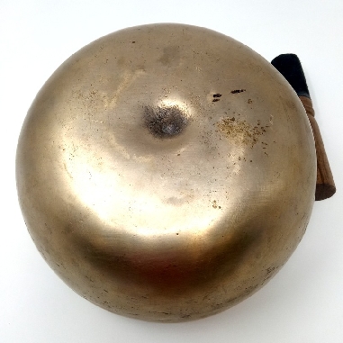 Cuenco 7 metales antiguo "Lingam"- Mus25- 18 cms.