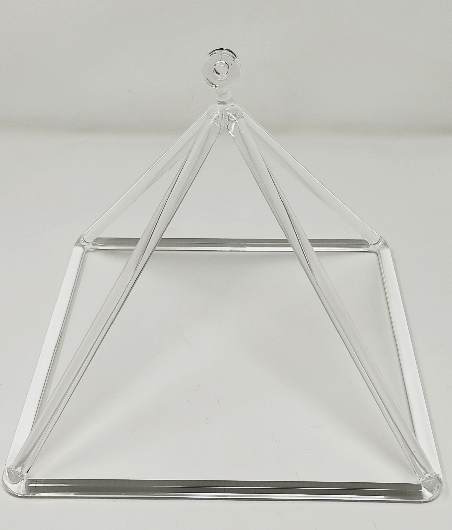Pirámide de cuarzo 17,5 cms.