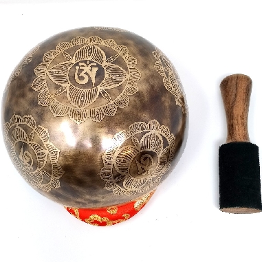 Cuenco "Om" oscuro 22-23 cms. 1300-1500 grs.