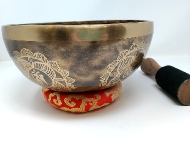 Cuenco "Om" oscuro 24-25 cms. 1600-1800 grs.