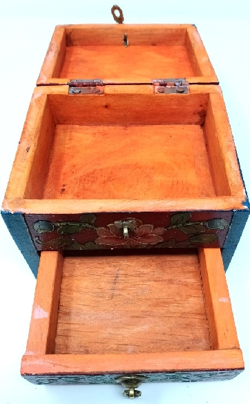 Joyero cajonera tibetano