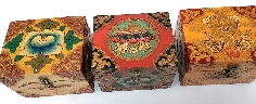 Cofre tibetano rectangular