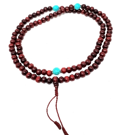 Japamala de palo de rosa con turquesita